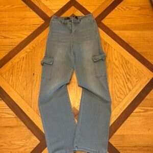 (3) Zoë Mid Rise Cargo Jeans (Size 3)